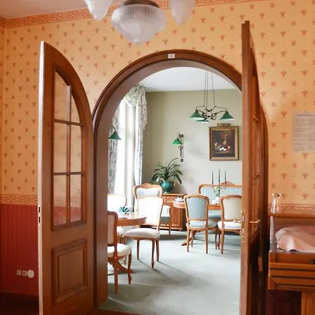 Guest house Alt-karow 3*
