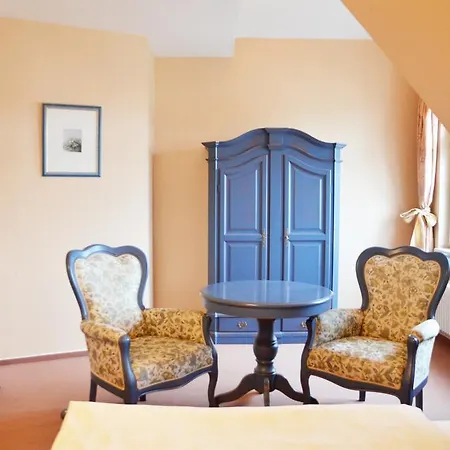 Guest house Alt-karow 3*