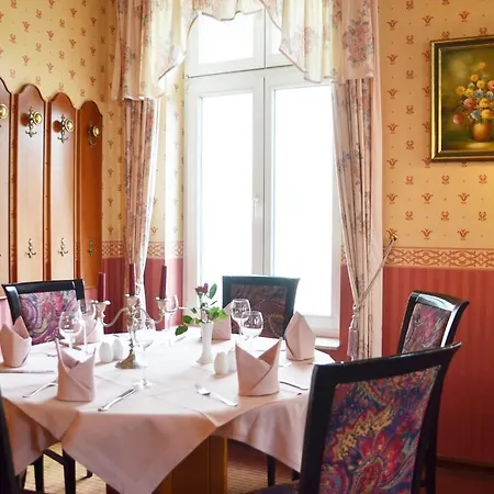 Alt-karow Guest house 3*