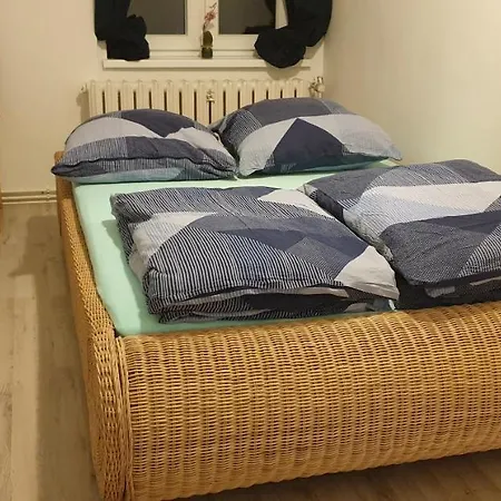 Zwei Etagen Im Gruenen Apartment