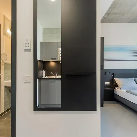 Nena Moritzplatz Aparthotel 3*