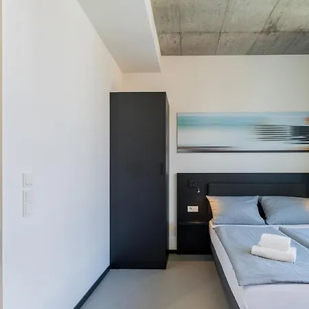 Nena Moritzplatz Apartahotel