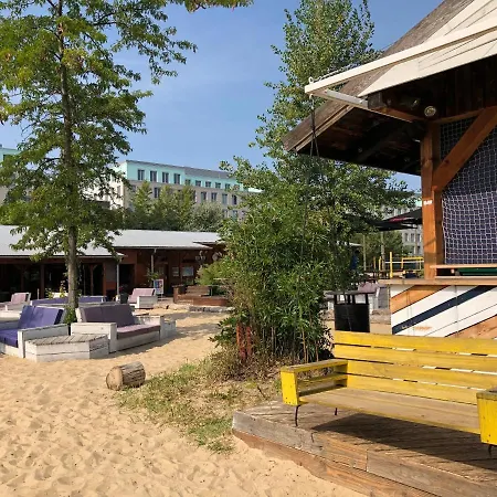 柏林米特俱乐部小屋酒店 2* 柏林
