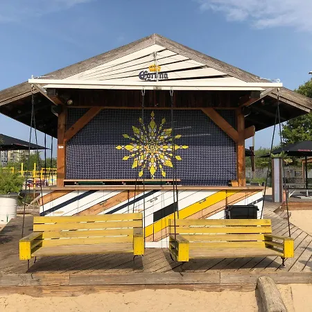 柏林米特俱乐部小屋酒店 柏林