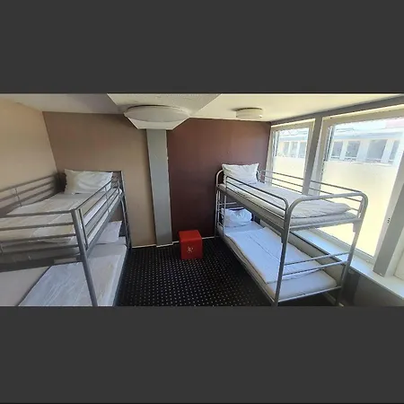 Hostel Isas