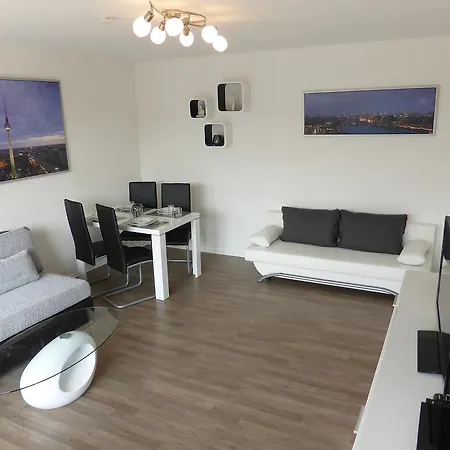 Ringbahnstrasse Apartment Berlin