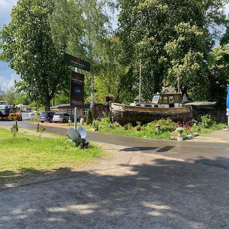 Lodge Tiny House Oder Auf Der Sunset Marina