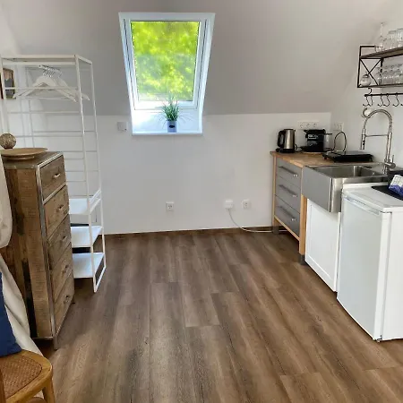 Tiny House Oder Auf Der Sunset Marina Lodge *