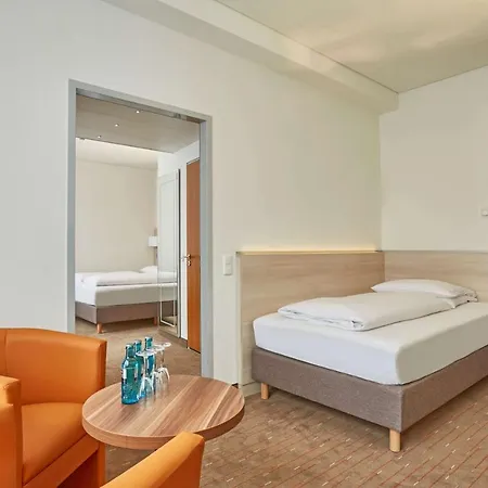 H+ Mitte Szálloda 4*