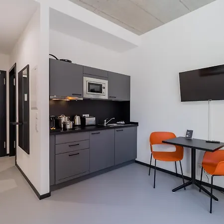 Nena Moritzplatz Aparthotel 3*