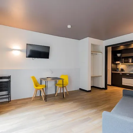 Nena - Kreuzberg 61 Apartahotel Berlín
