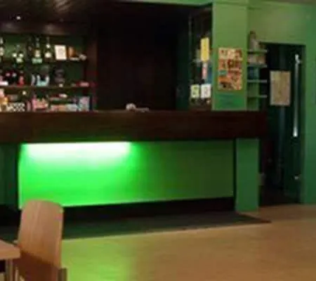 Ernst Reuter Hotel *