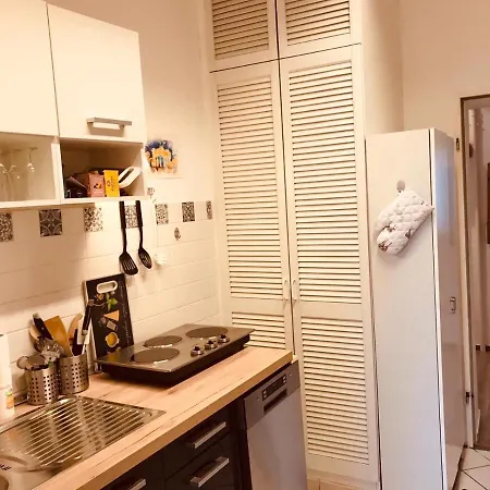 Apartment Feel At Berlin