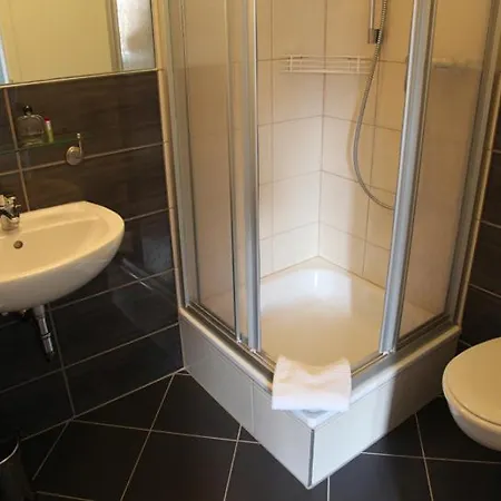 Main Station Hotel & Hostel 3*