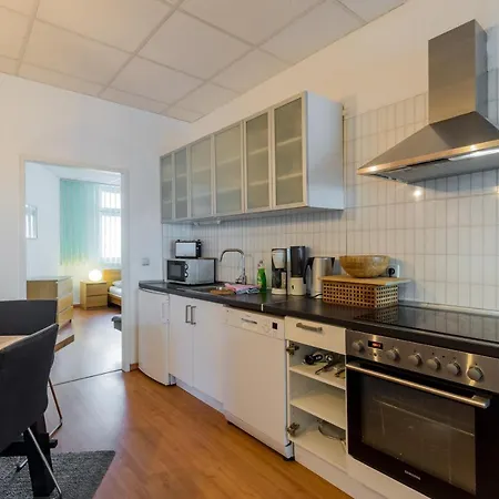 Spacious And Modern Furnished For 10 Guests