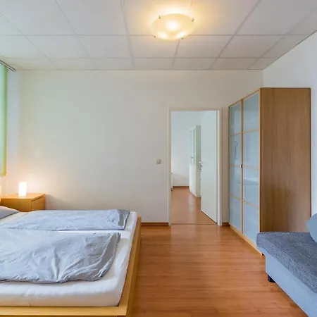 Apartment Spacious And Modern Furnished For 10 Guests *