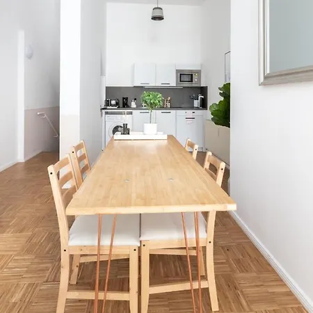 Limehome Florastraße