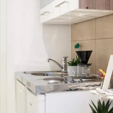 Center Apartment *