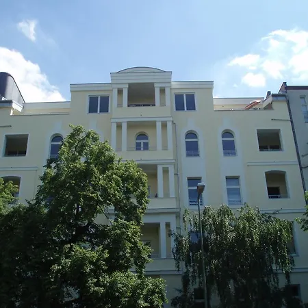 Lv Rooms&apartments Am Lützowplatz * Berlijn
