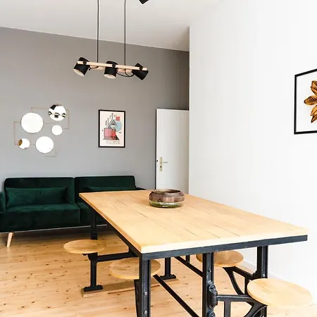 4-zi Urban Design 120m² Brandnew 200mbit Apartment Berlin