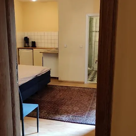 Gunia 2* Berlin