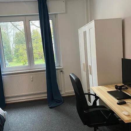 Apartment Quiet In Hip Neighbourhood
