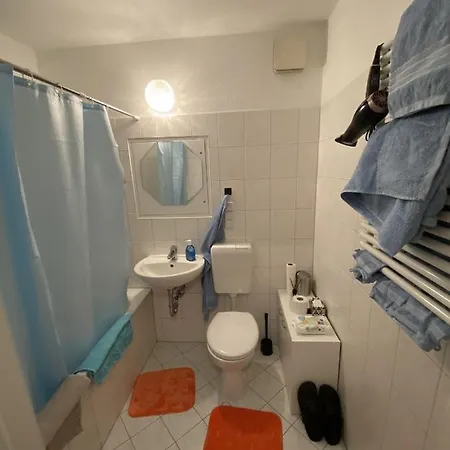 Gemuetliche Mit Smart-tv Und Grossem Balkon Apartment *