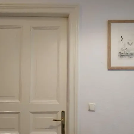 Apartment 2 Bedroom Flat For Families & Calm Guests *