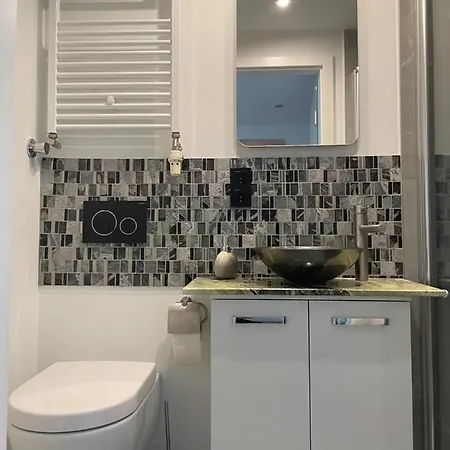 Luxury 60m2 In Wilhelmstadt Berlin