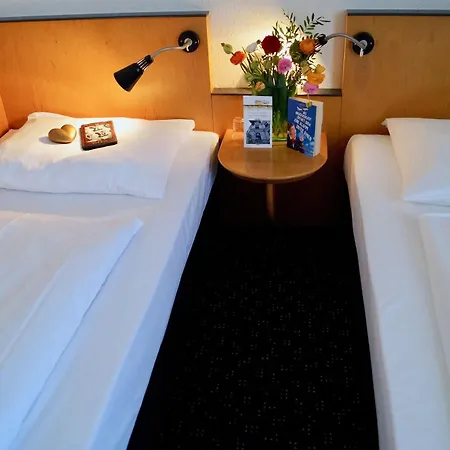Hostel Grand Urban *