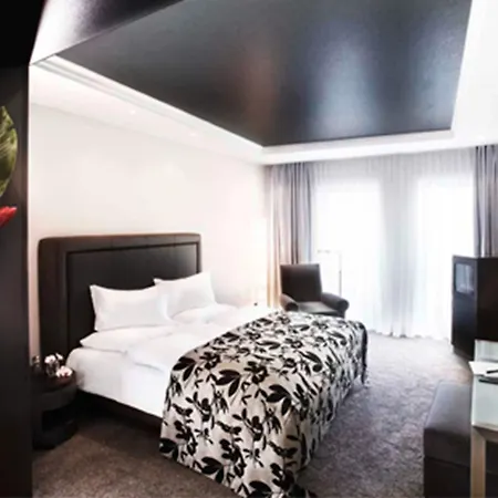 Hotel New