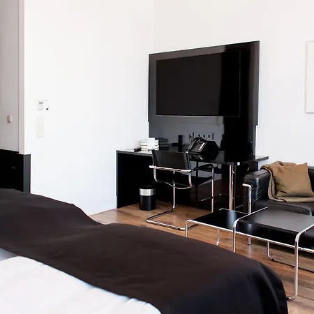 Hotel Dormero Ku'damm 4*