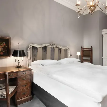 Schlosshotel By Patrick Hellmann 5* Berlin