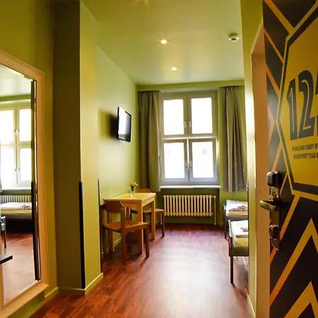 Amstel House Hostel