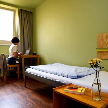 Amstel House Hostel