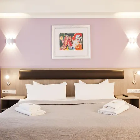 Hotel Nikolai 3*