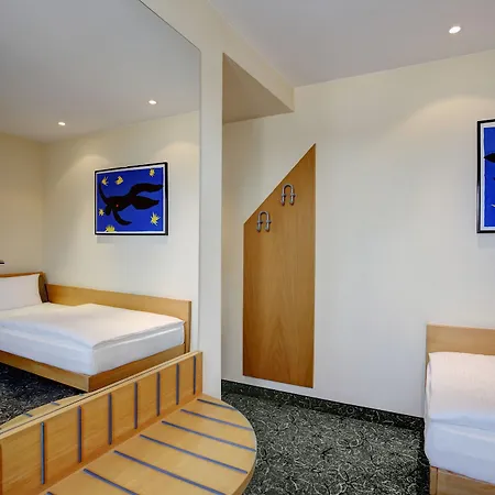 Abacus Tierpark מלון 4*