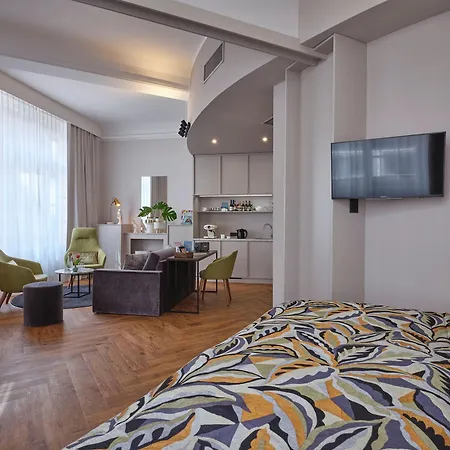 Отель Classik Alexander Plaza