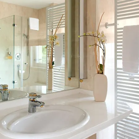 Victor's Residenz-hotel Mitte Hotell