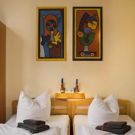 Hotel Acama & Kreuzberg 2*
