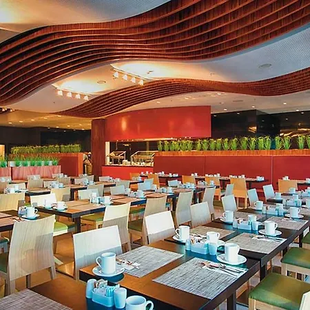 מלון Riu Plaza Am Kurfuerstendamm ברלין