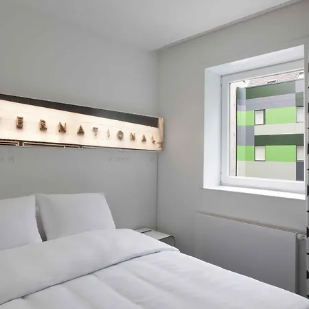 Hotel Gat Point Charlie