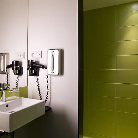 Gat Point Charlie Hotel 3*