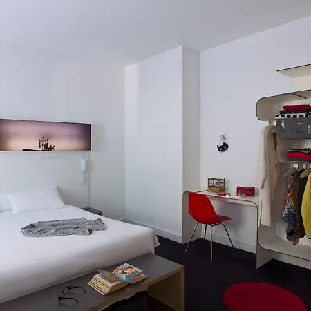 Gat Point Charlie Hotel 3*