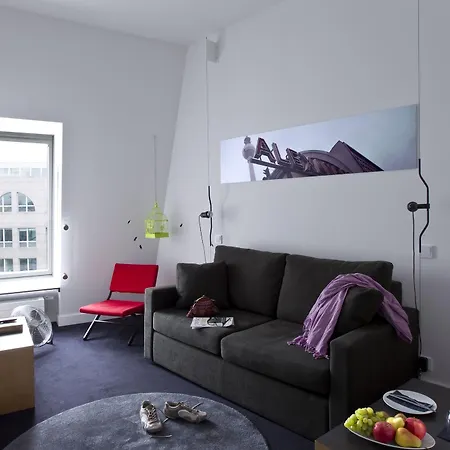 Gat Point Charlie Hotel