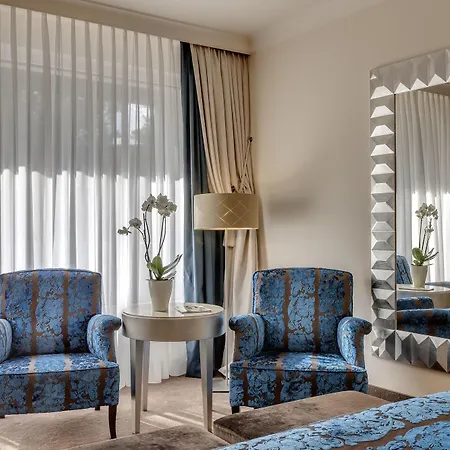 Bernstein Kastania 4*