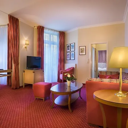 Kronprinz Hotel 3*