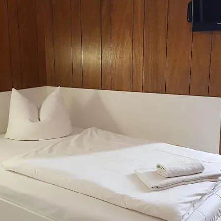 Central-hotel Tegel Отель