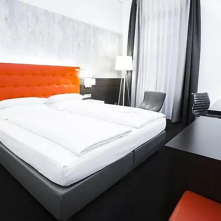Garner - Mitte By Ihg 4*