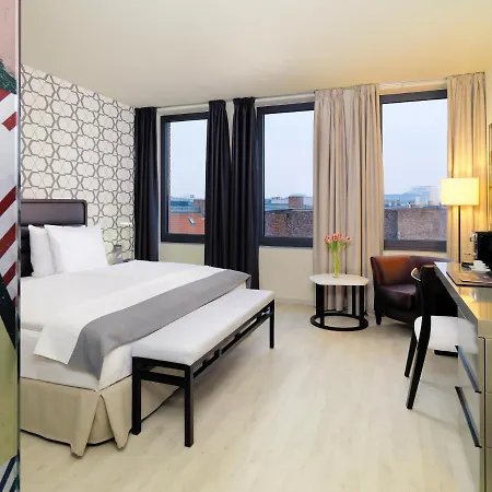 Hotel H10 Ku'damm 4*